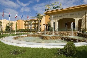 בית מלון כפרי Dar Ismail Tabarka