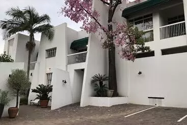 בית מלון כפרי Whistletree Manor Boutique