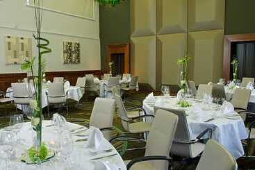 فندق Bovey Castle