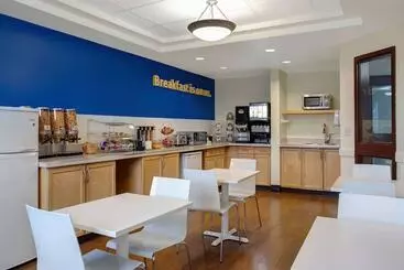 호텔 Days Inn By Wyndham Whitecourt