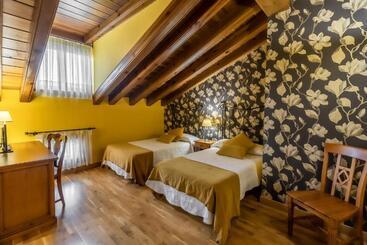 Hotel Puerta Sepúlveda