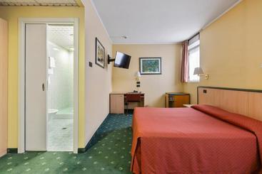 בית מלון כפרי Ginosi Arizona