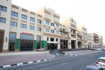 Metropolitan Hotel Dubai