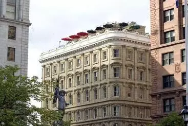 Отель Place D Armes