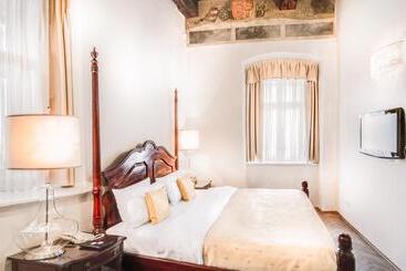 هتل The Dominican