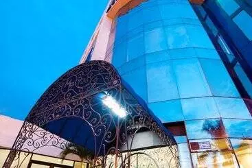 هتل Metropolis Plaza