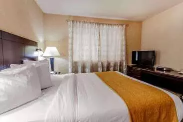 فندق Quality Inn Near Seattle Premium Outlets