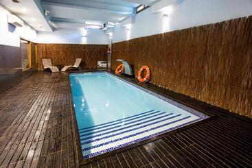 Сельский отель La Casona Encanto Rural   Apartahotel Spa Llanes