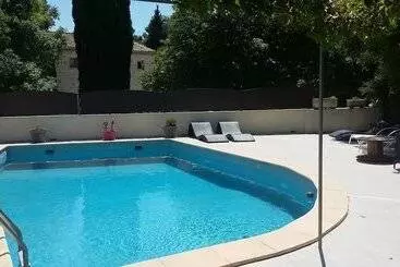 ホテル Logis Auberge De Tavel