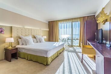 ホテル Barceló Royal Beach   All Inclusive