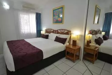 Hotel Beachfront Apartments On Trinity Beach