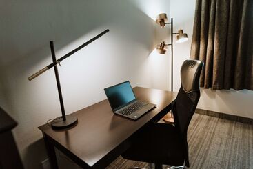 ホテル Coast Nisku Inn & Conference Centre