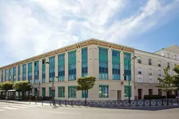 Aparthotel Séjours & Affaires Serris Rive Gauche