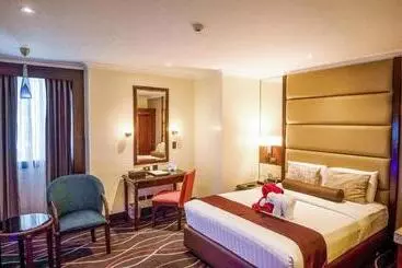 בית מלון כפרי Cebu Parklane International