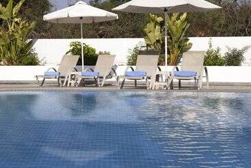 Отель Christofinia