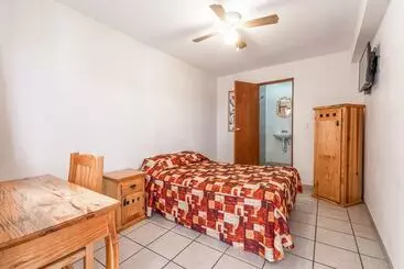 هتل Meson De Carolina