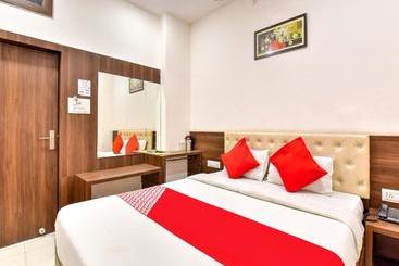 Hotel Oyo Ajm127 Prestige Park