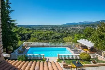 تختخواب و صبحانه Bastide Les 3 Portes