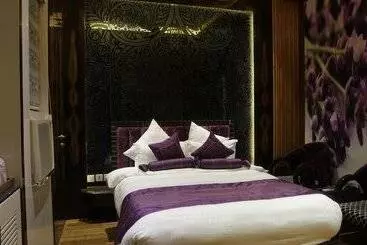 Hotel Shanti Kutir