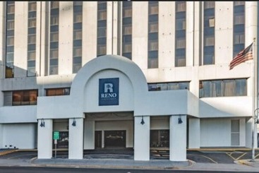 Otel Reno Suites