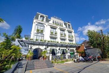 Stillus Boutique Hotel Dalat