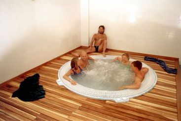 호텔 Sunrise Village Beach