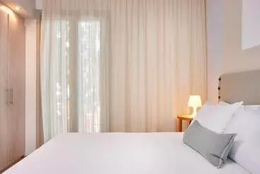 هتل آپارتمان Cascade Holiday Resort