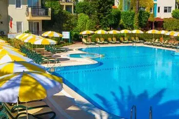 هتل Gardenia Beach