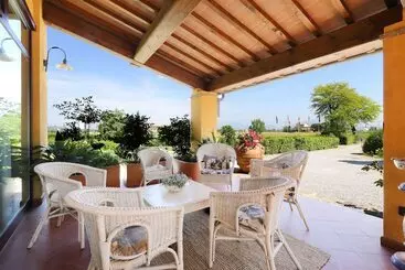 فندق Il Borgo Di Villa Castelletti Country