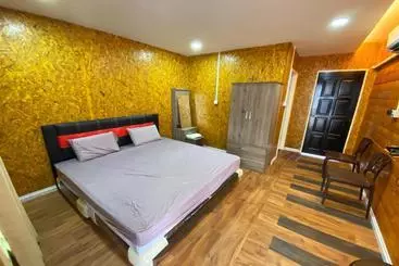 ホテル Oyo 90178 Classic Homestay