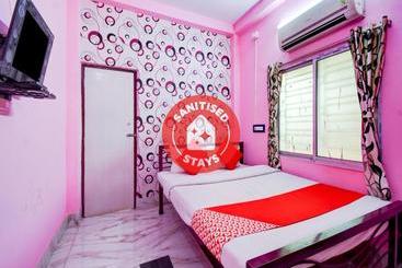 호텔 Oyo 78559 Bliss Palace