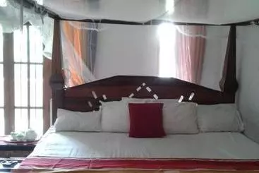 Pension Dennis Villa