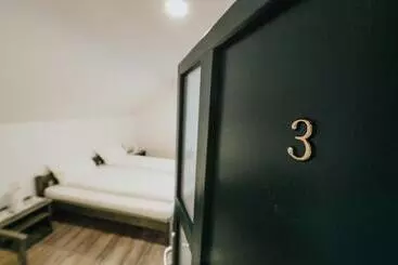 Aamiaismajoitus (B&B) Kádárház