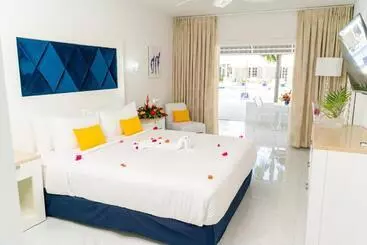 Отель Soco House New Boutique   Adults Only
