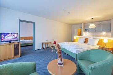 בית מלון כפרי Rostock West Im  Kritzmow Park