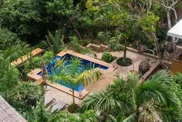 Maquil Hotel And Villas