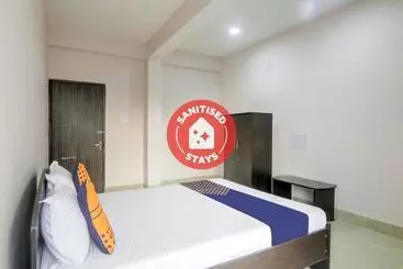 Hotel Vaccinated Staff  Spot On 77290 Raison