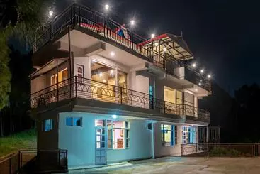 Bed & Breakfast Whispering Winds Villa