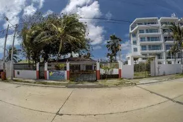 Hospedaria Villa Sarie Bay