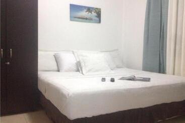 هاستل Villa Sarie Bay