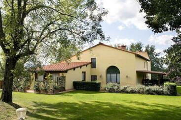 فندق Agriturismo Petrognano