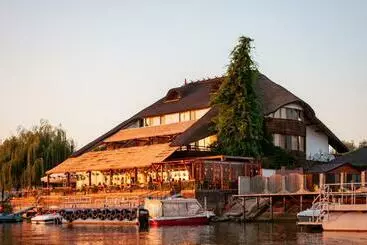 Pensiunea Paradise Delta House