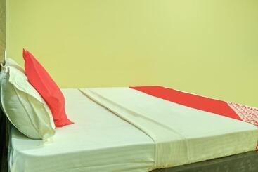 Spot On Hotel Msr Grand