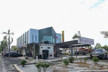 Pp Traveller's Hotel By Oyo Rooms