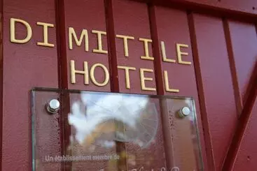هتل Dimitile Hôtel & Spa