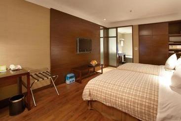 בית מלון כפרי Four Points By Sheraton Lhasa