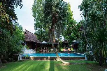 בית מלון כפרי Taladya Chiang Mai Homestay