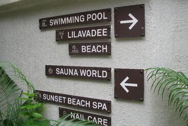 فندق The Sunset Beach Resort & Spa Taling Ngam