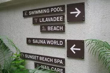 Szálloda The Sunset Beach Resort & Spa Taling Ngam