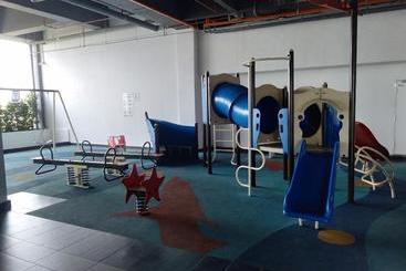 Отель Diyana Apartment